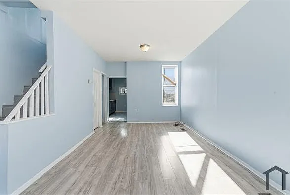 2236 W Firth St — Photo 16