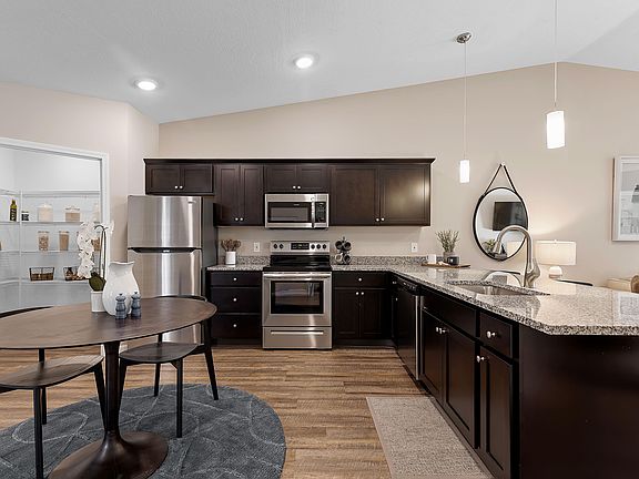 5th image of 18632 Osmulski Dr #24101P