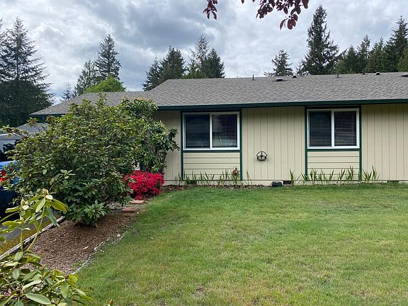 2nd image of 1618 Susan Ct SE