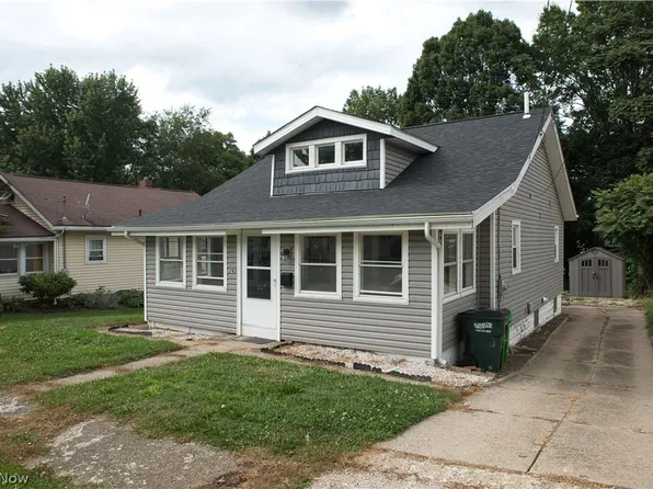 293 E Cassell Ave, Barberton, OH 44203