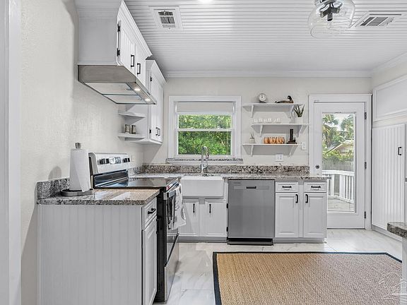 5th image of 1722 E Hatton St
