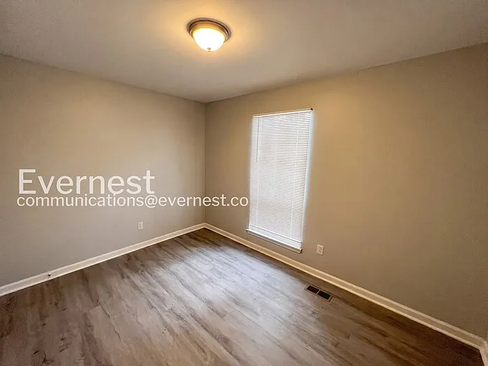 5328 Balboa Ave — Photo 11