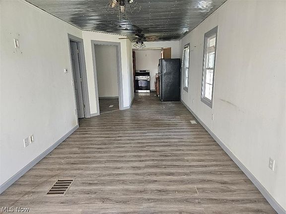 4th image of 27292 Lake Front Dr