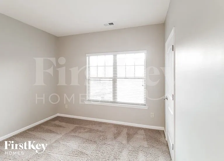 423 Fredrick Dr — Photo 13