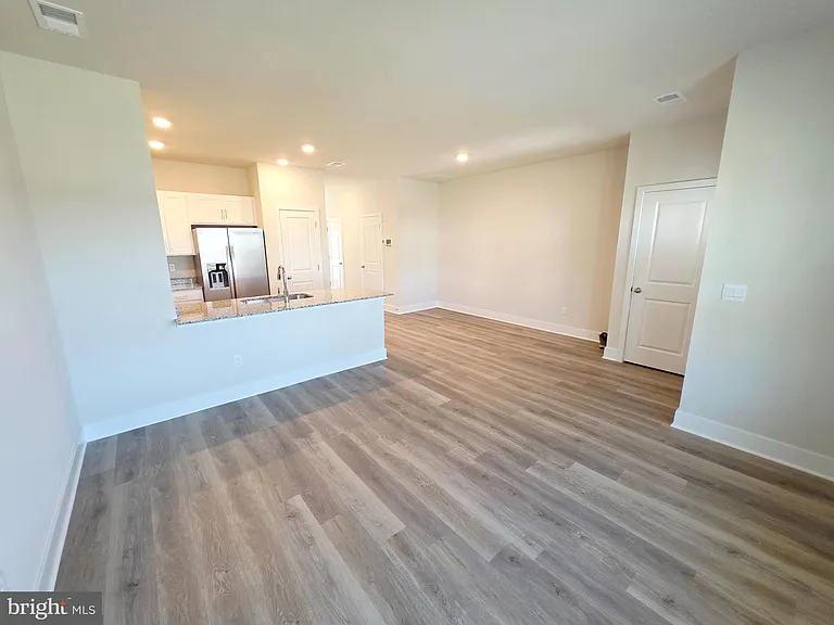 115 Nootka Way — Photo 3