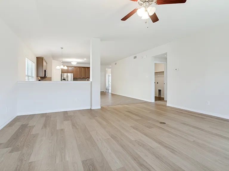 1212 Villa Paloma Blvd — Photo 13