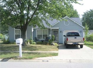 129 Suncrest Dr, Greenwood, IN 46143