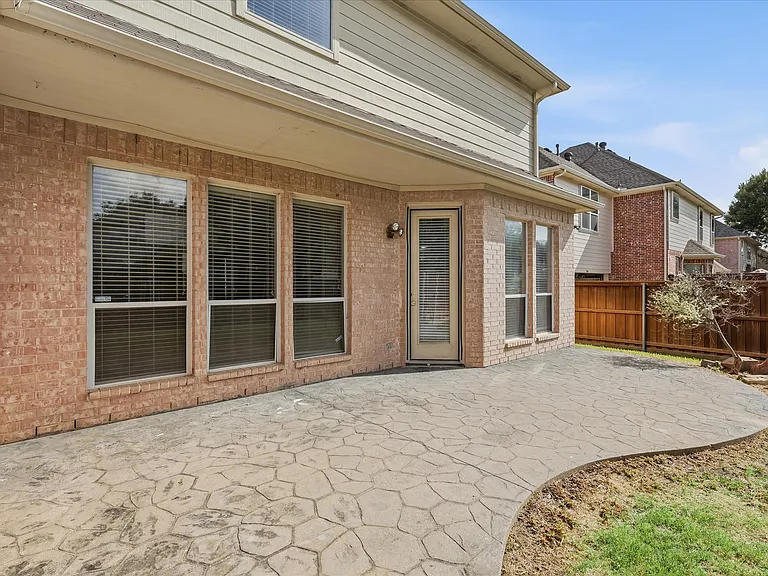944 Hedgcoxe Rd — Photo 35