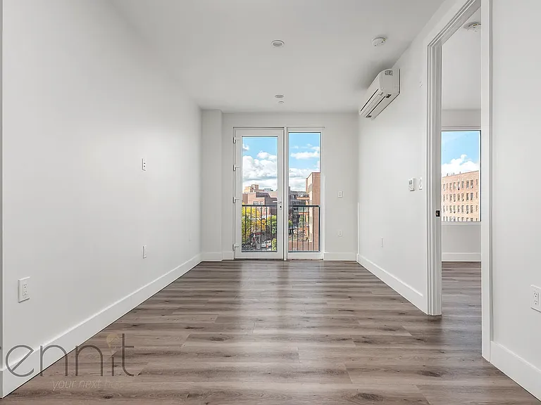 125 Kings Hwy #3B — Photo 7
