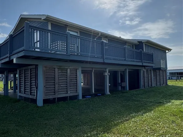 989 Alberdie Dr, Crystal Beach, TX 77650