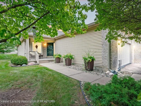 1711 Willow Creek Dr Unit 25, Lansing, MI 48917