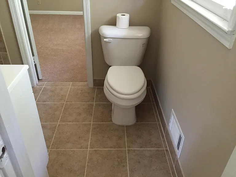 2204 Vine St — Photo 15