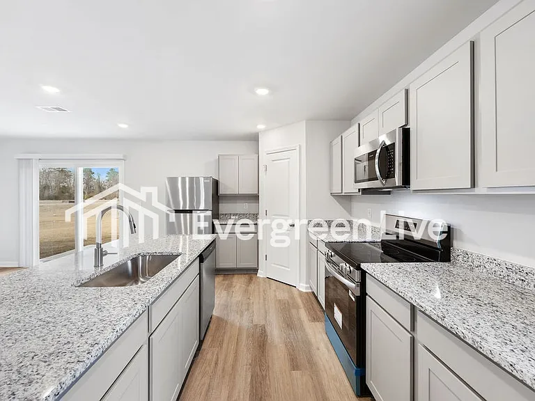 1005 Kinness Dr — Photo 28