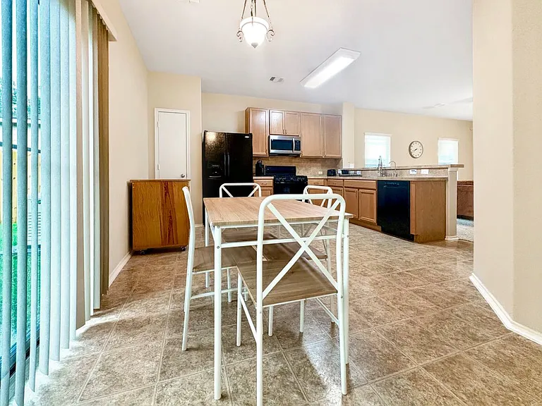 Silhouette Ridge Dr — Photo 14