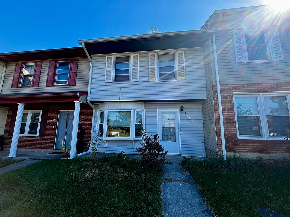 1683 York Dr