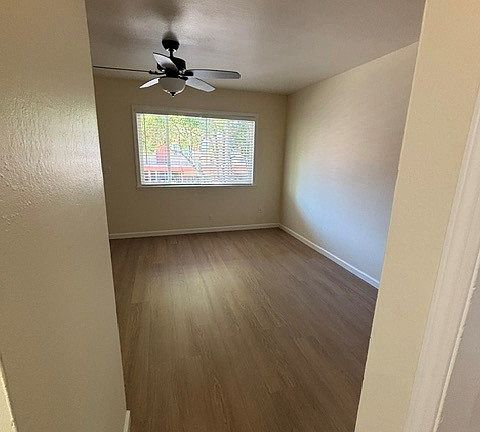 3rd image of 1590 Ebener St #5