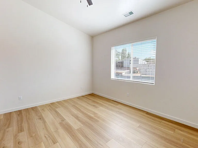 121 Glen Canyon Dr — Photo 9