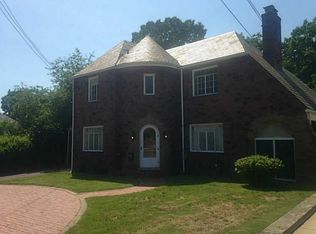130 Crestview Dr, Pittsburgh, PA 15236
