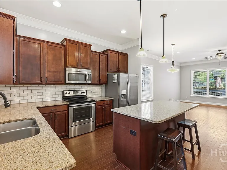 1701 Lincoln St — Photo 13