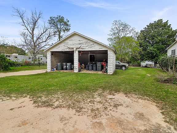 Exquisite Equestrian Estate with Arena