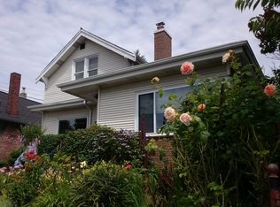 858 NW 65th St, Seattle, WA 98117