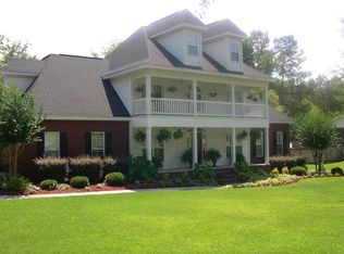 136 Glenda Dr, Bonaire, GA