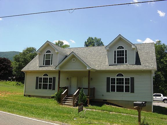 3rd image of 2772 Beaver Creek School Rd #B