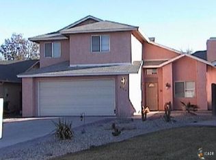 418 Roadrunner Ln, Imperial, CA 92251