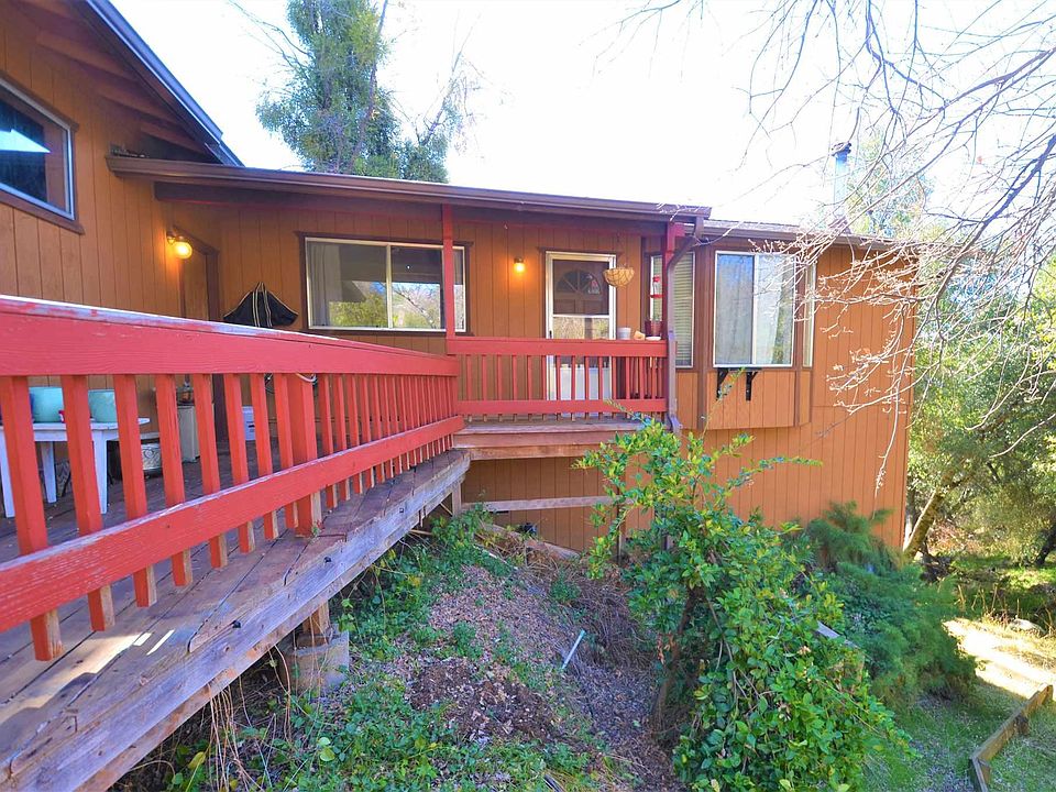 1st image of 17369 Valley Oak Dr