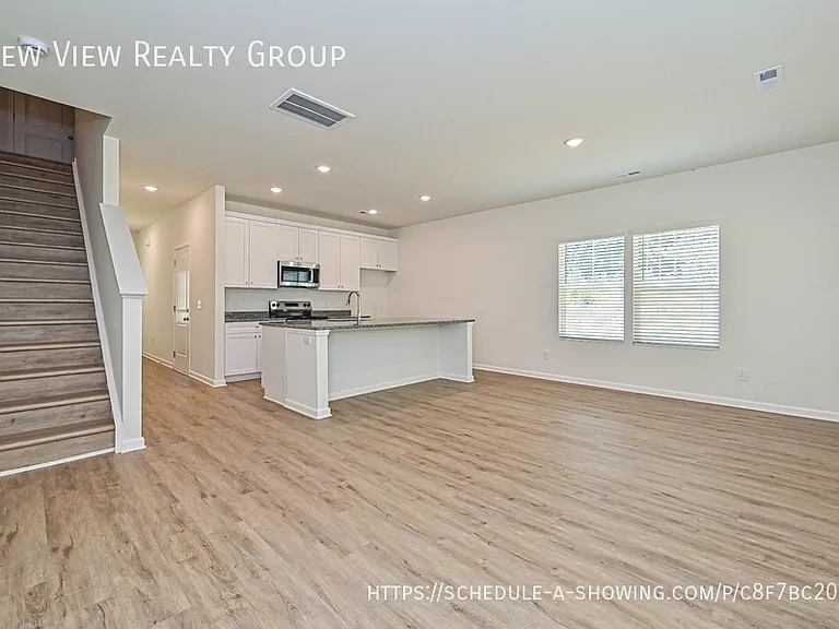 1725 Cloaninger Ave #A — Photo 7