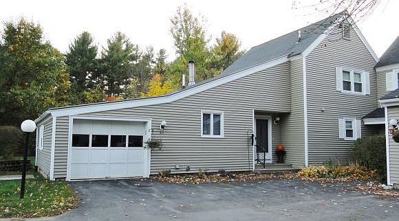 1st image of 83 Winterwood Dr