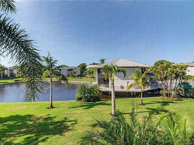 788 Park Shore Dr #B22 — Photo 24