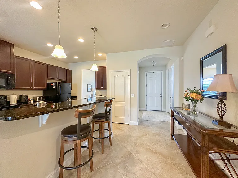 720 Parkmont Pl — Photo 8