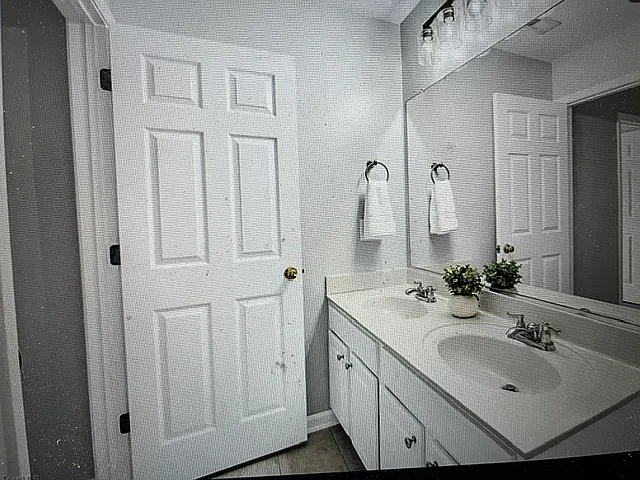 1924 Munn Cir — Photo 13