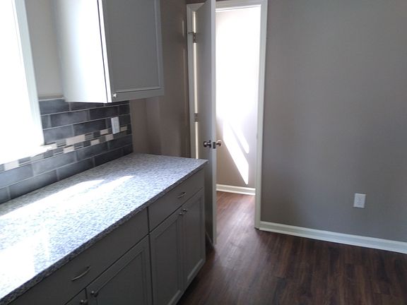 5th image of 341 Cambridge St