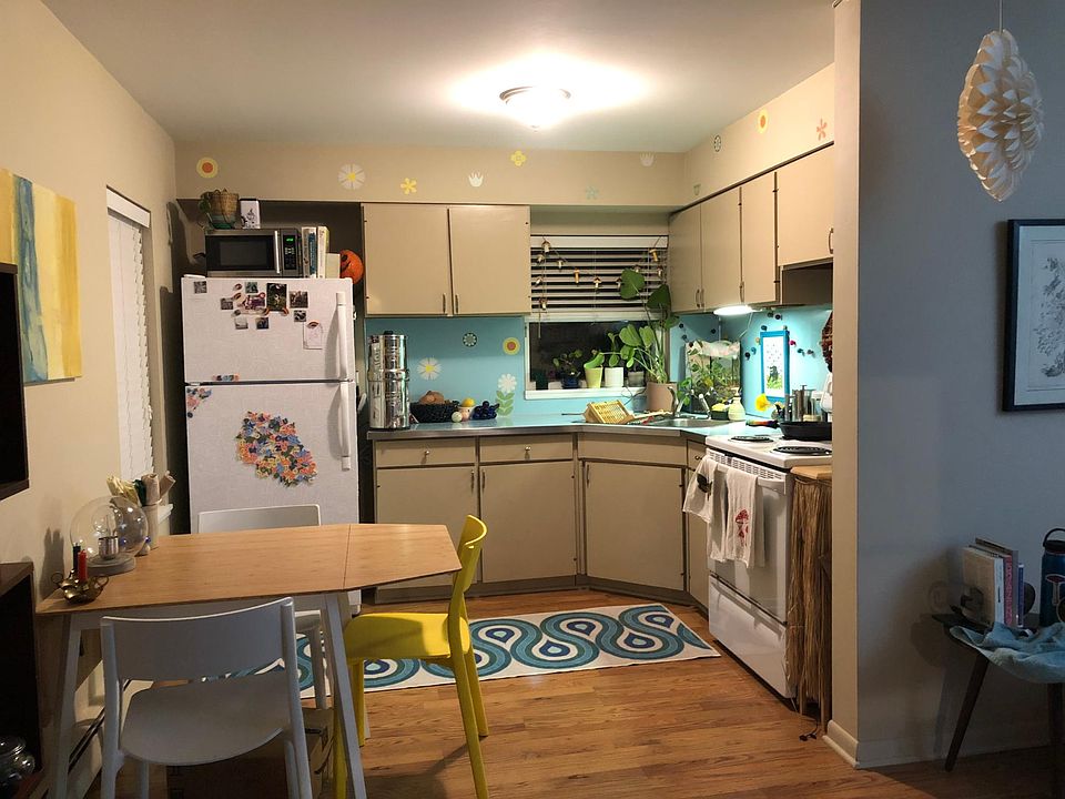 1st image of 1560 Marlborough Dr #1