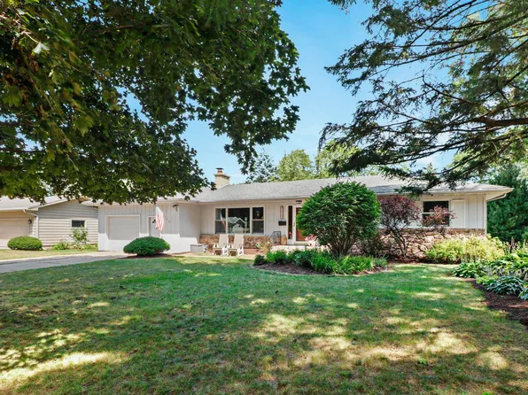 5010 Dorsett Dr, Madison, WI 53711