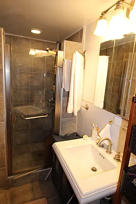 Rented by Brooklyn Real Inc | media 11