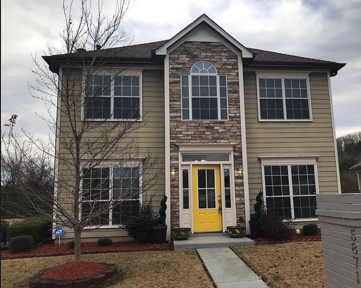 2nd image of 5871 Marchester Cir