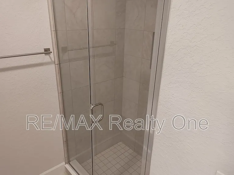 8398 N Jay Dr — Photo 10