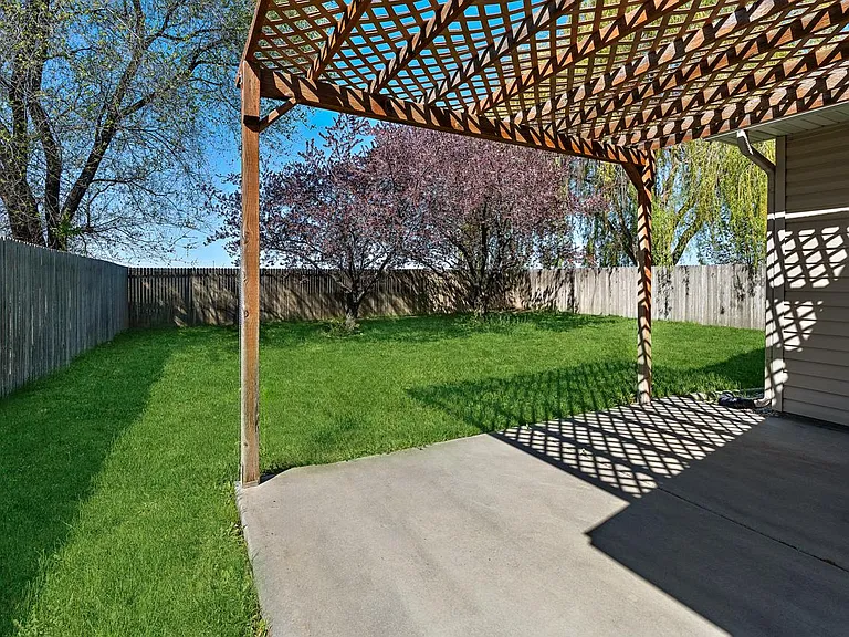 17885 Monarch Way — Photo 15