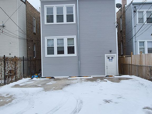 5th image of 3322 W Wilson Ave