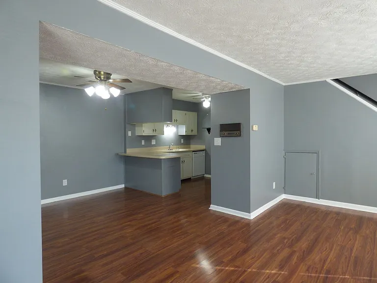 372 Redding Rd #A — Photo 4
