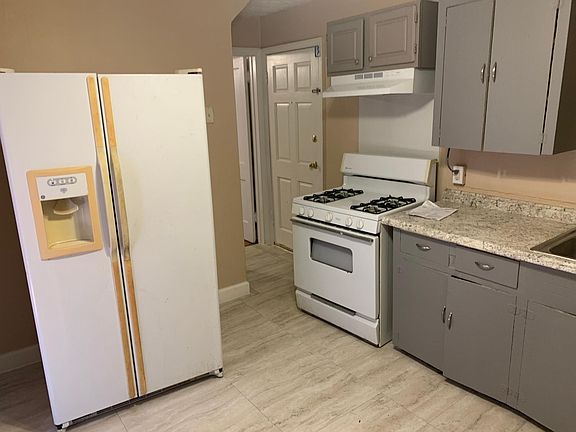 3rd image of 1488 22nd Ave