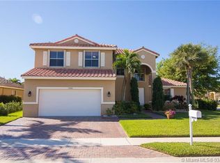 19090 SW 10th St, Pembroke Pines, FL 33029