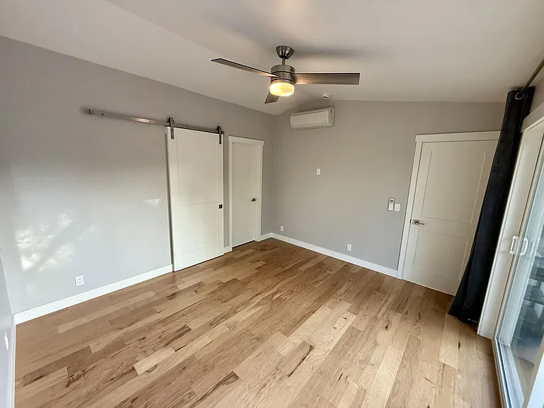 1665 Laurel Ave — Photo 15