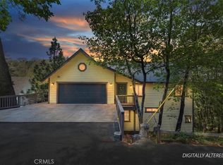 1023 Pintail Cir, Lake Arrowhead, CA 92352