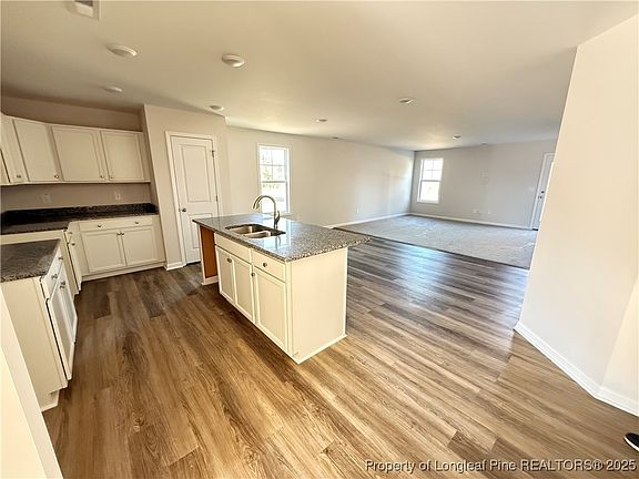 2nd image of 194 Dalton Dr