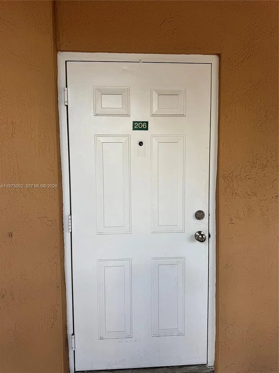 Building Photo - 17660 NW 73rd Ave #206-3