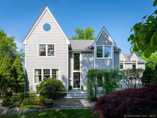 39 Carter Dr, Stamford, CT 06902
